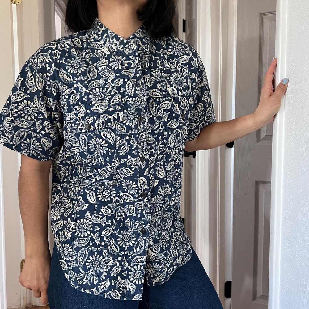 vintage 90s blue floral short sleeve‎ button down cotton shirt Petite small - Picture 6 of 12